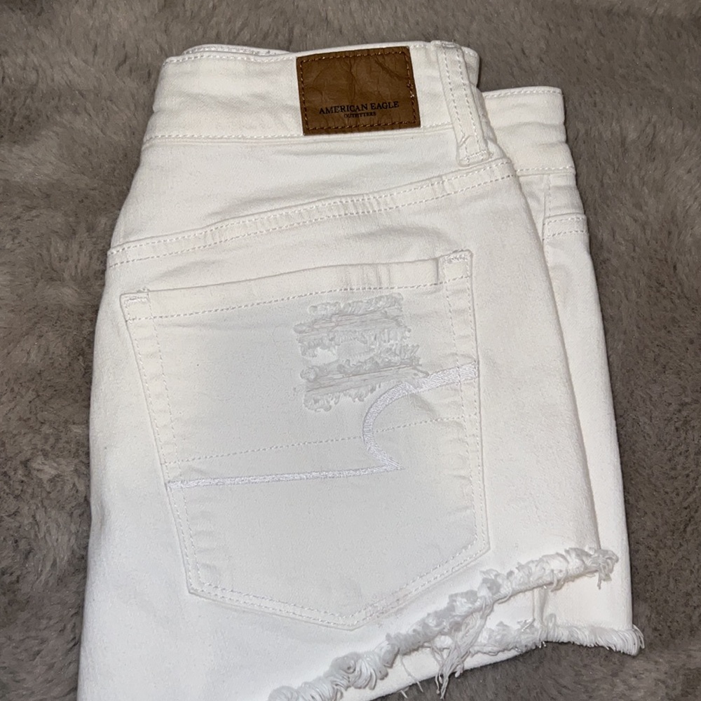 American Eagle White Ripped Jean Shorts Super Stretch X, Women’s 2 - Picture 4 of 6